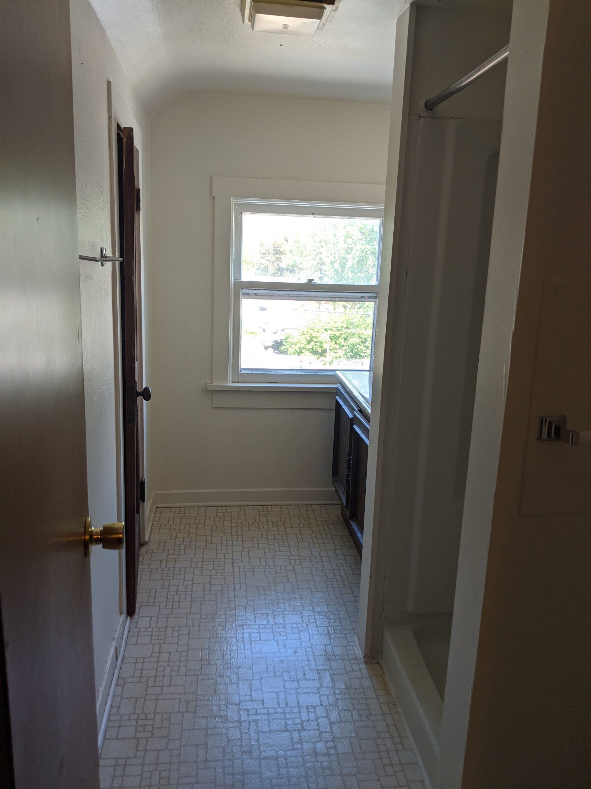 1615 Main St