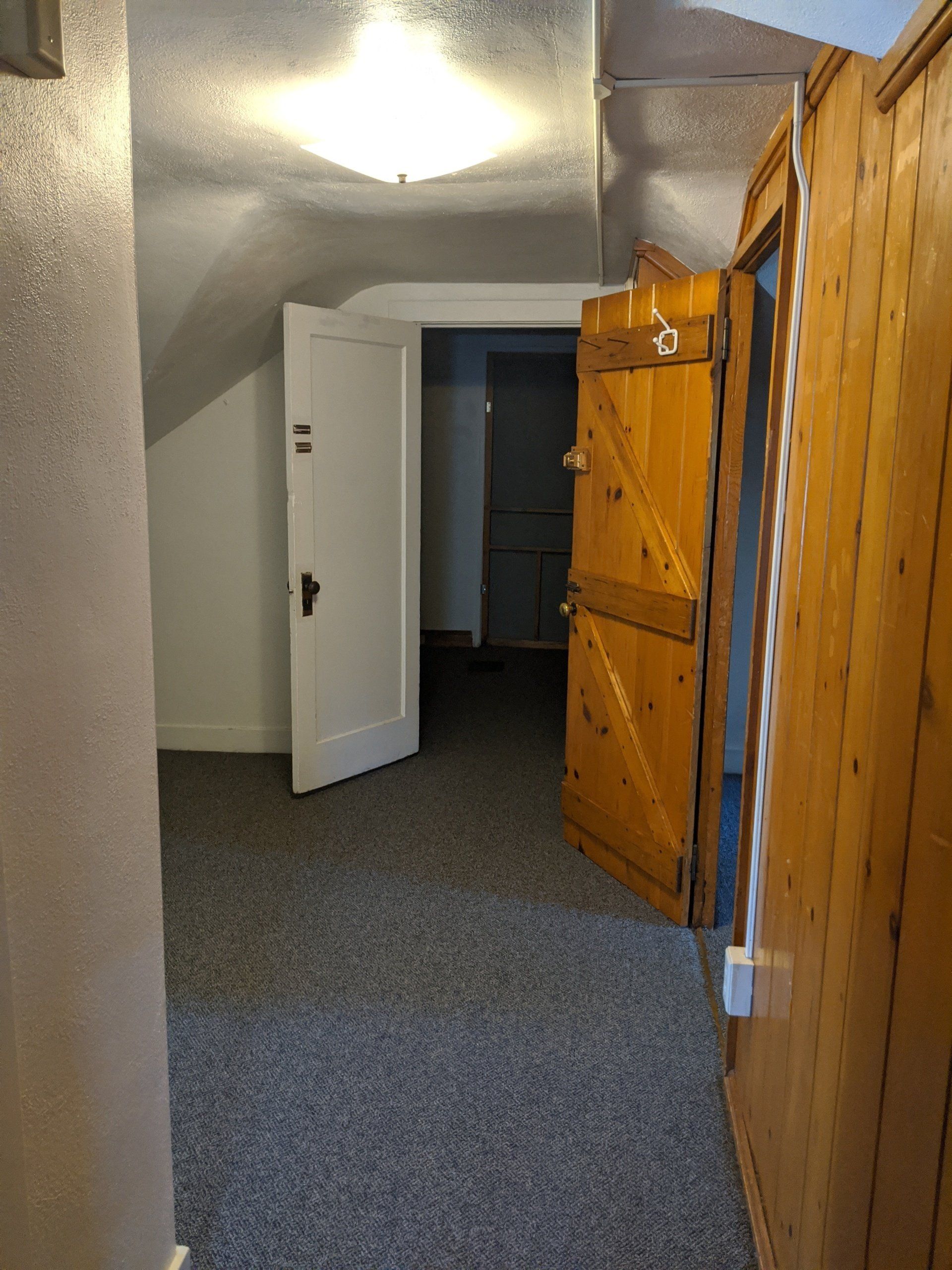 1615 Main St