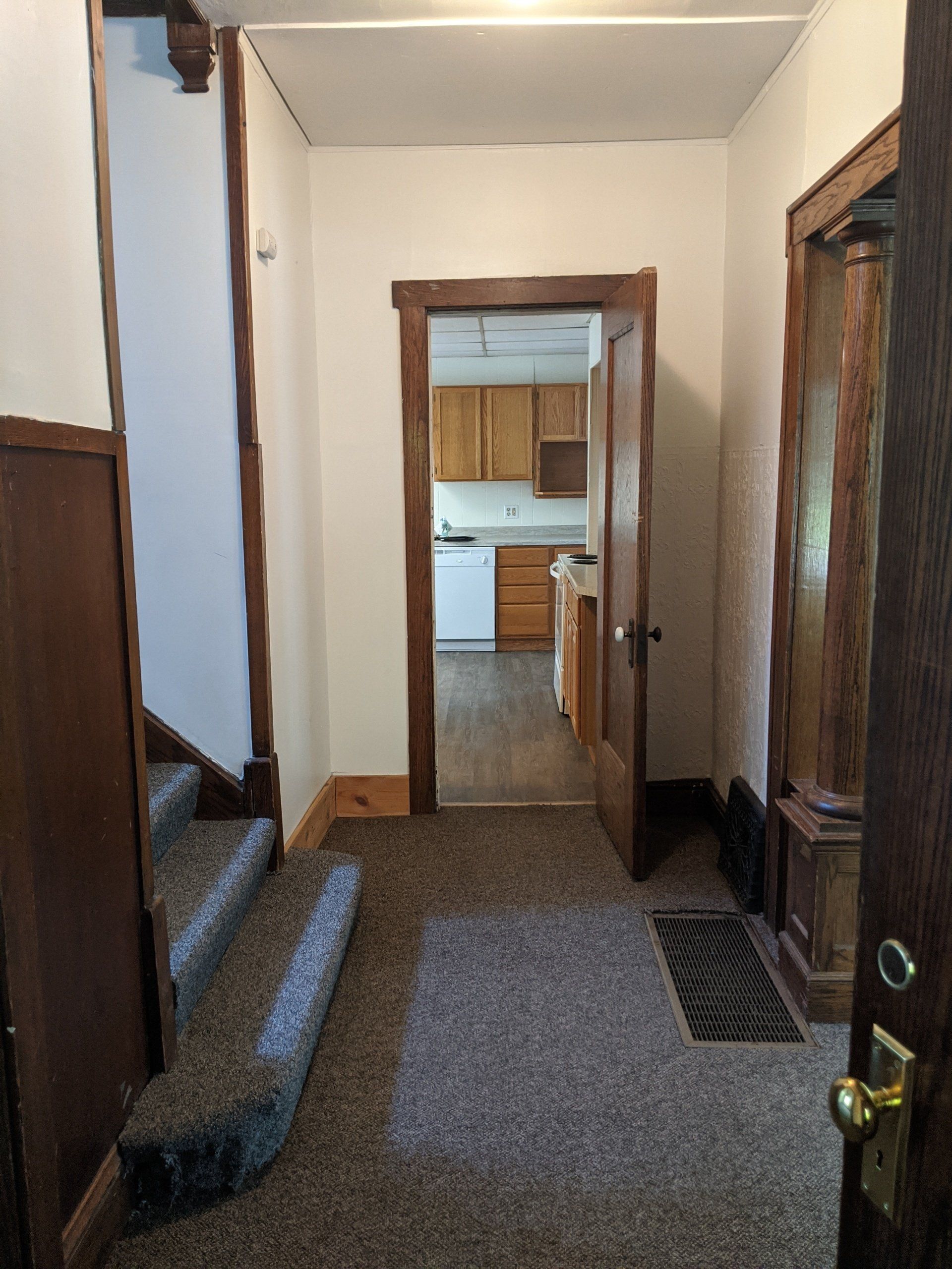 1615 Main St