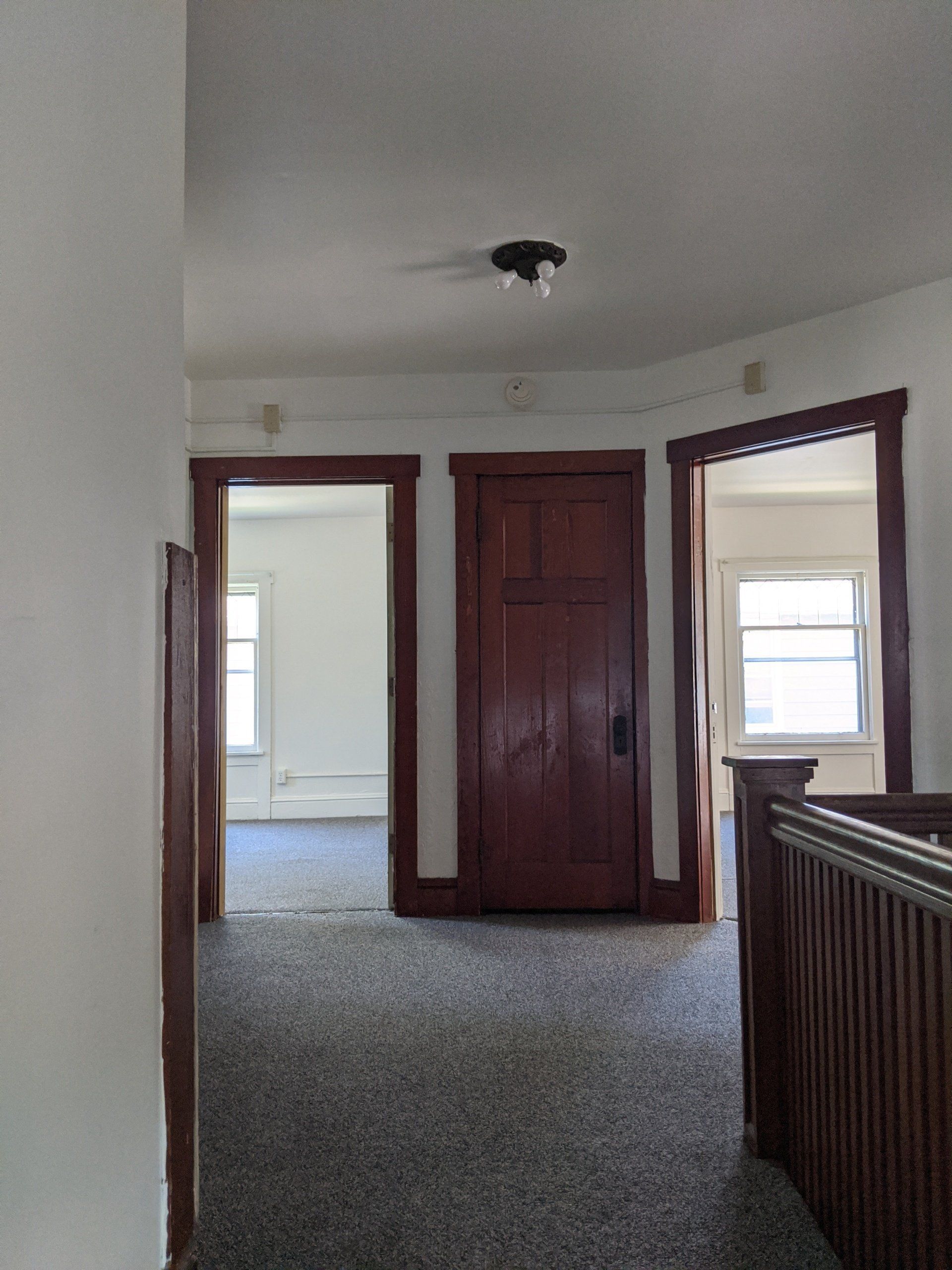 1615 Main St