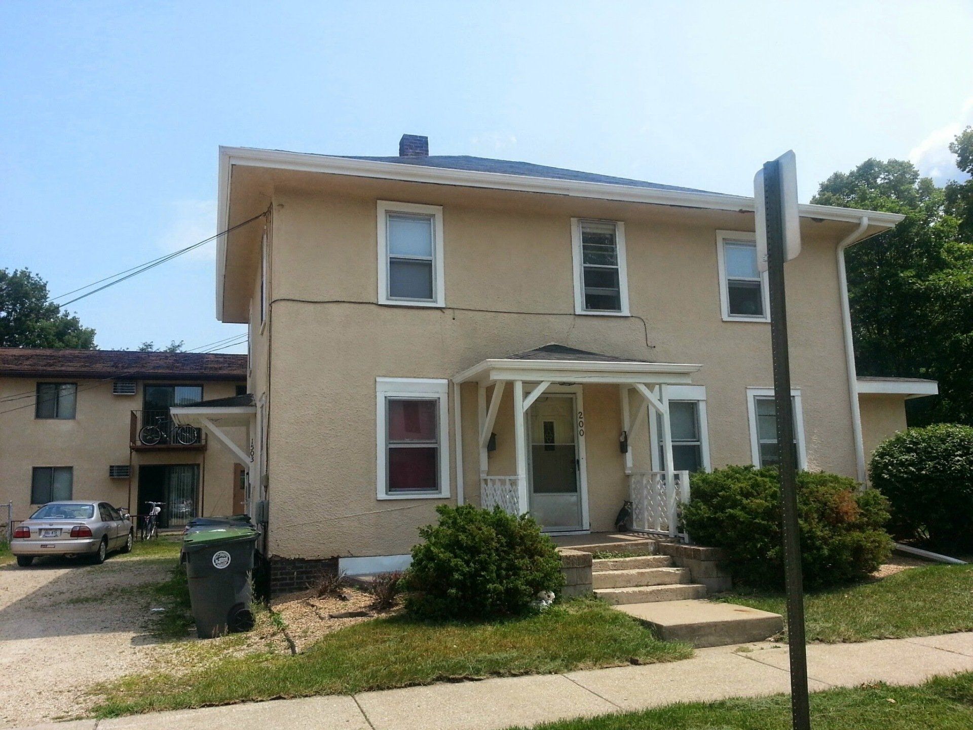 200 15th N St