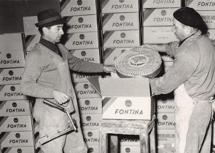 Photo historique emballage de la fontina