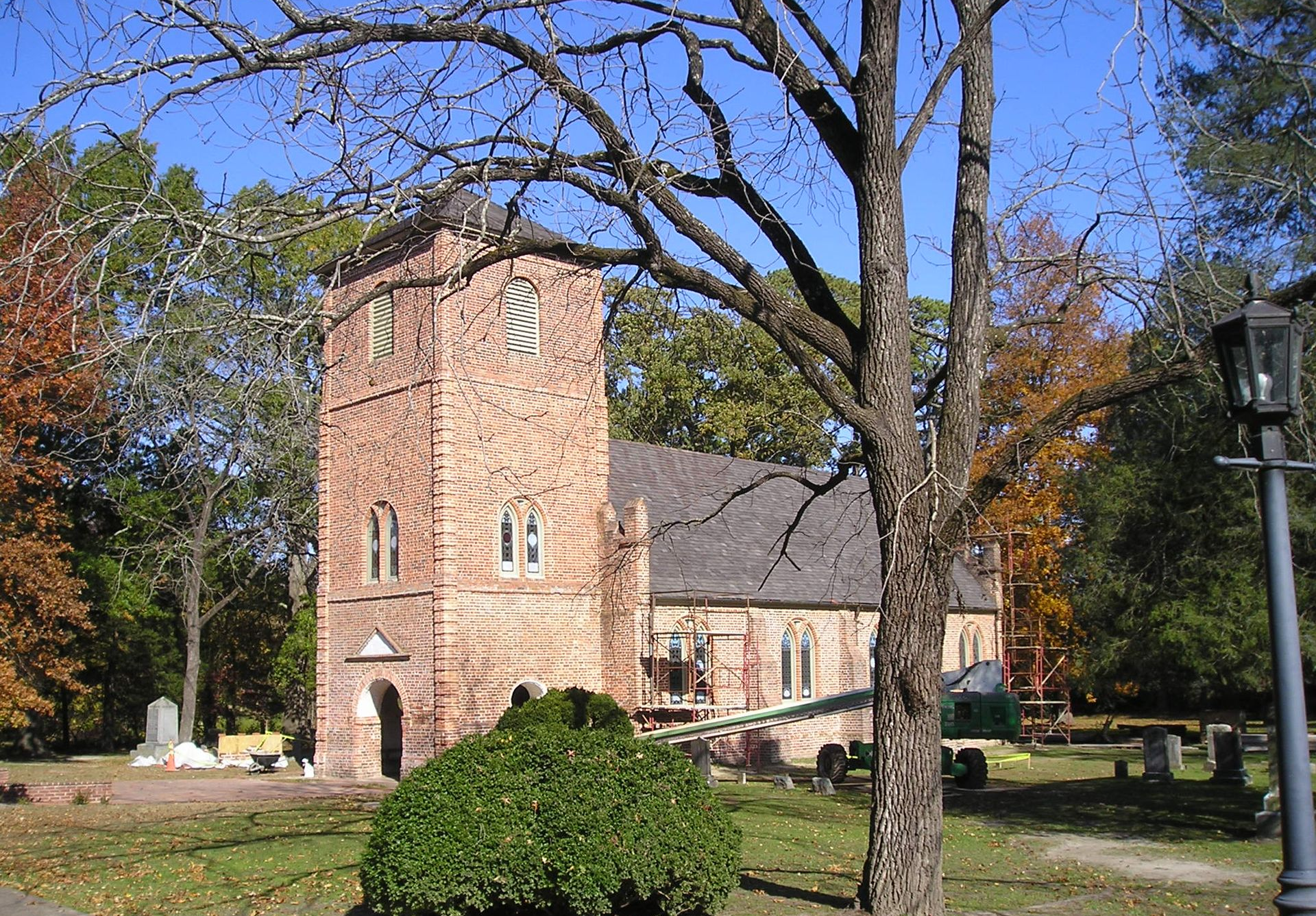 St. Luke's historic church in smithfield va