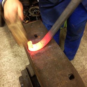 forge dans une métallerie