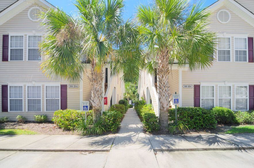 The Enclave at West Ashley