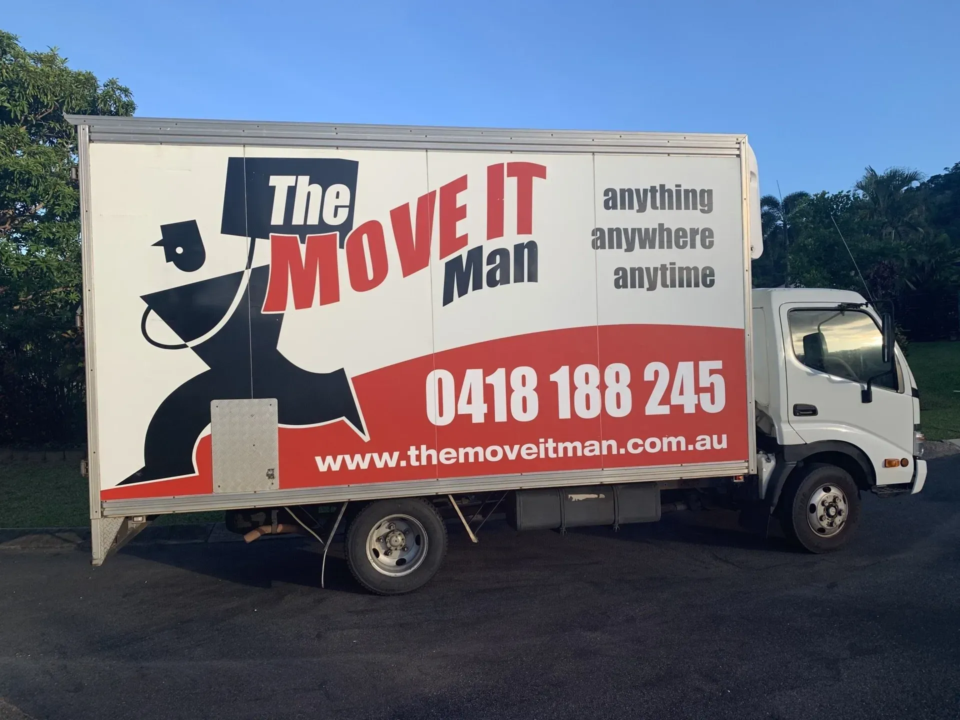 White Moving Truck — The Move It Man In Cairns, QLD