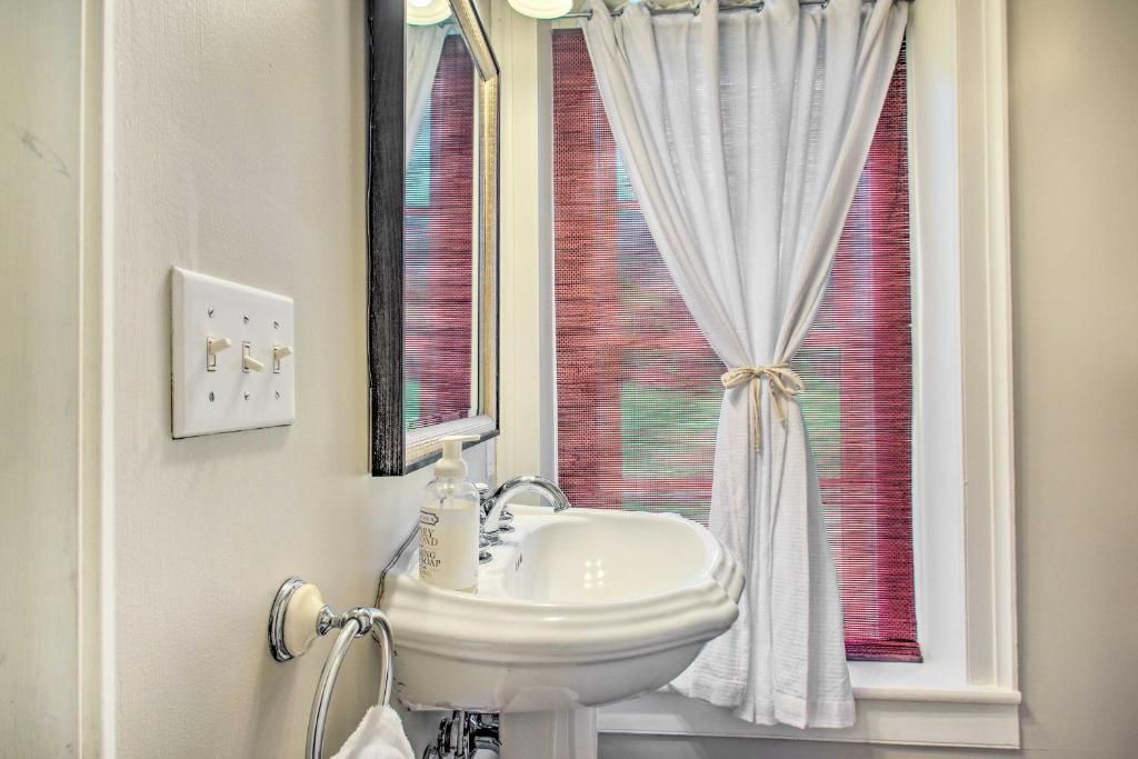 Balcony Downs Venue & Retreat Buena Vista, VA