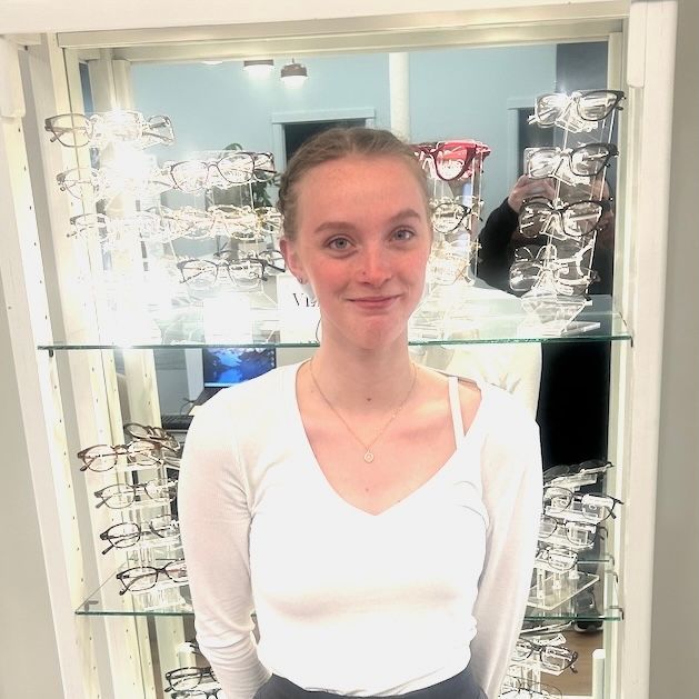 Taijee, Bay Eye Center team member