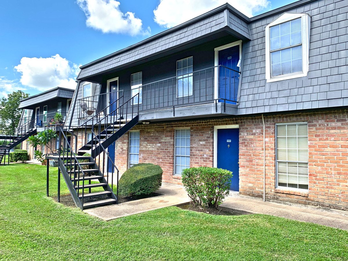 Chateau Nederland Apartments For Rent Nederland, TX