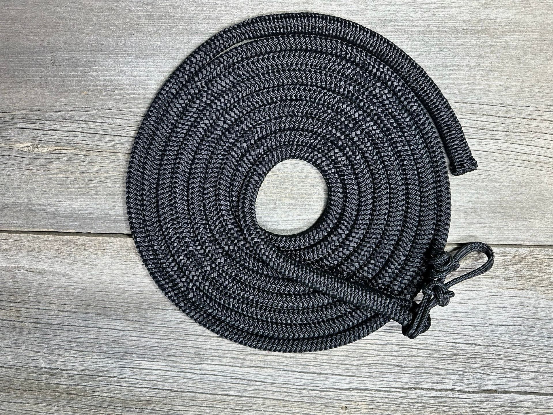 Lead rope with cowboy snap, custom color braiding – Rowdy's Ropes