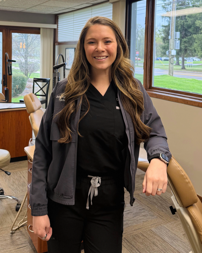 Dr.Julia Poirier