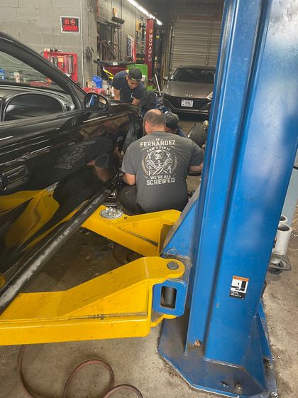 Busy auto repair shop with helpful customer service. Mechanics work in a timely fashion on repair order.