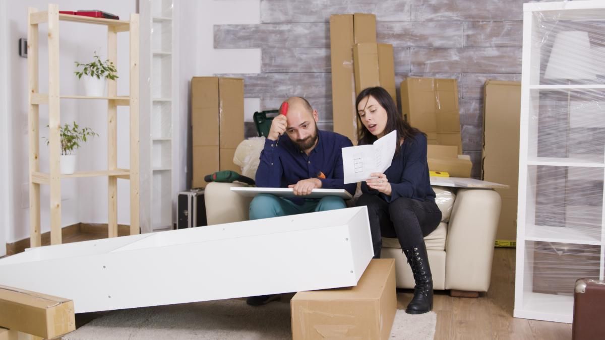 What Are Apartment Movers