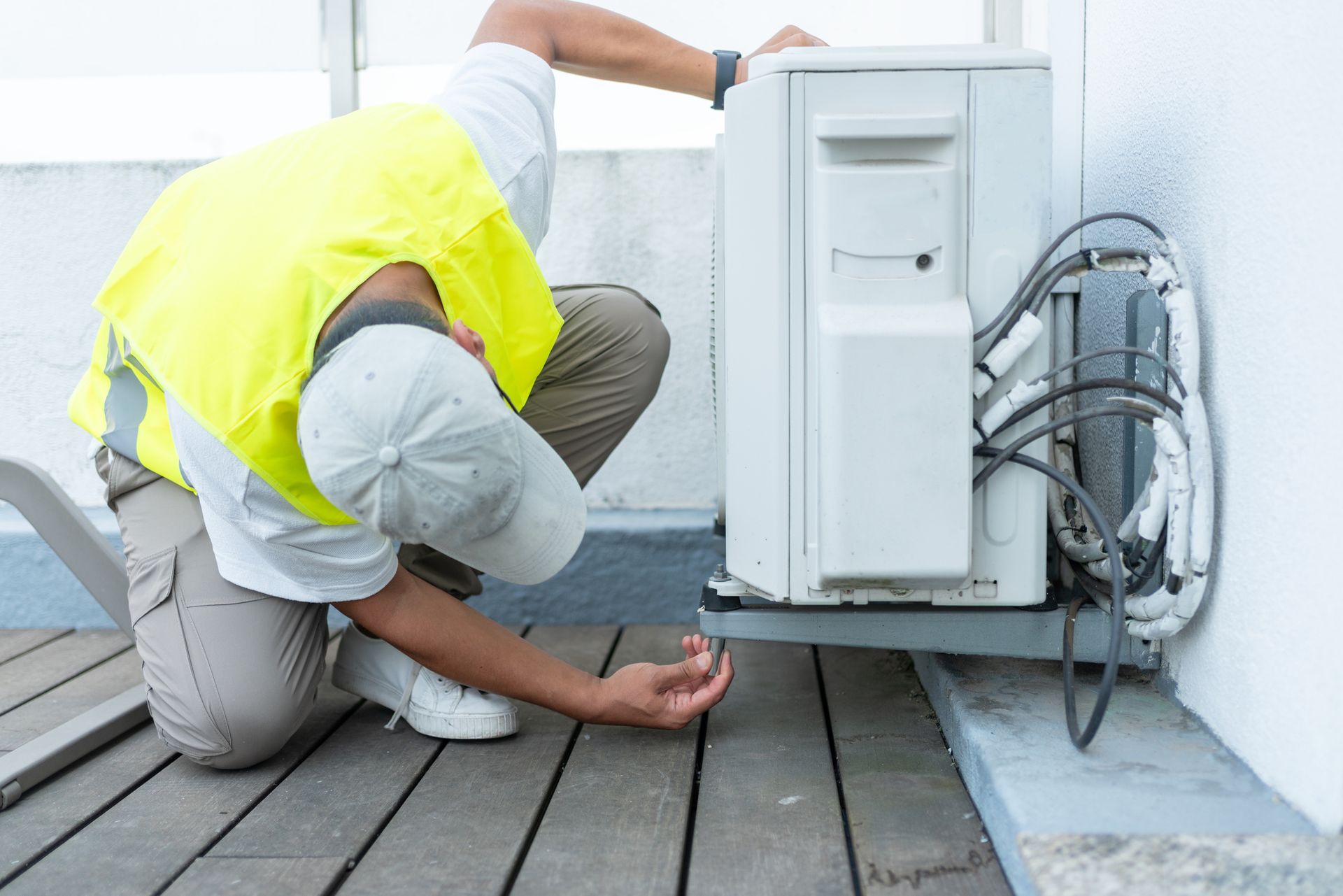 Heat pump unit maintained by Complete Air Solutions technician for winter efficiency in Apopka, FL.