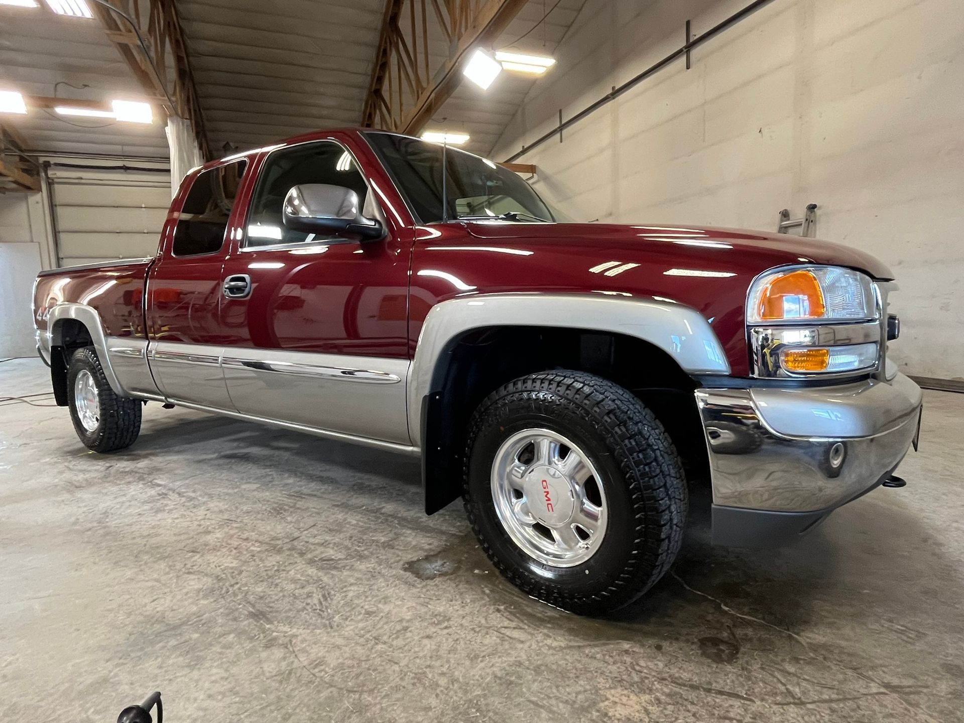 Maroon Silver GMC1500