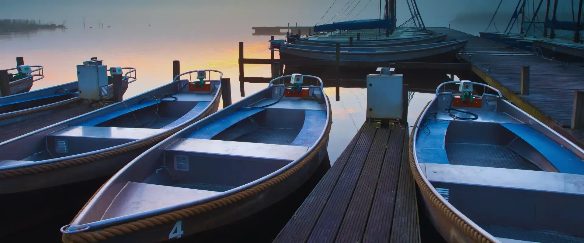 boat lined up