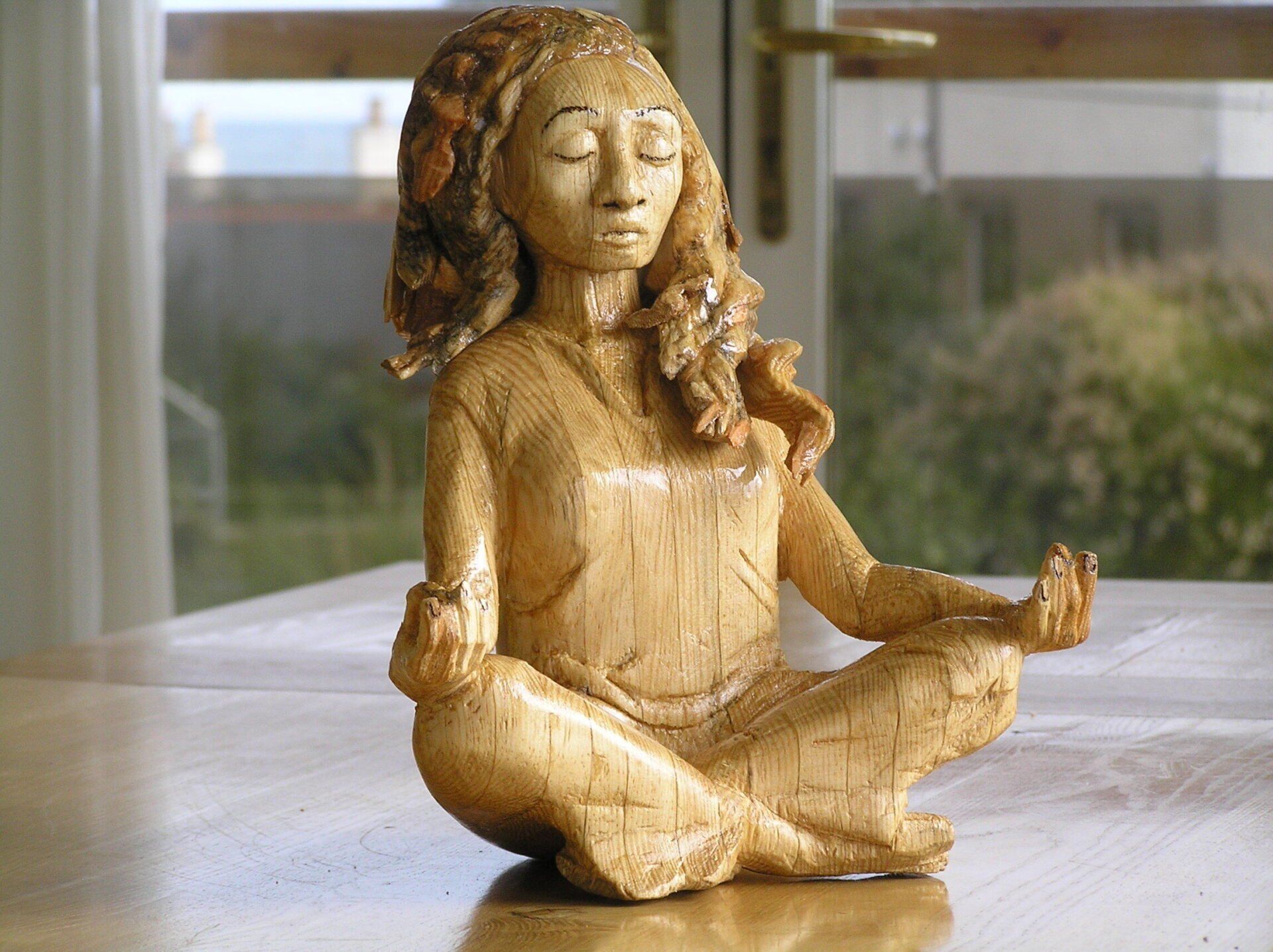 Small scale contemporary figurative sculpture.