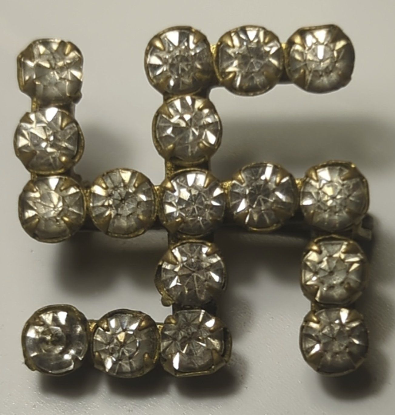 1890 Victoriaanse broche met fauxdiamanten