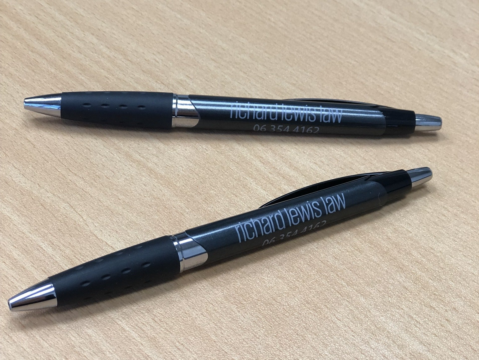 Richard Lewis law pens 