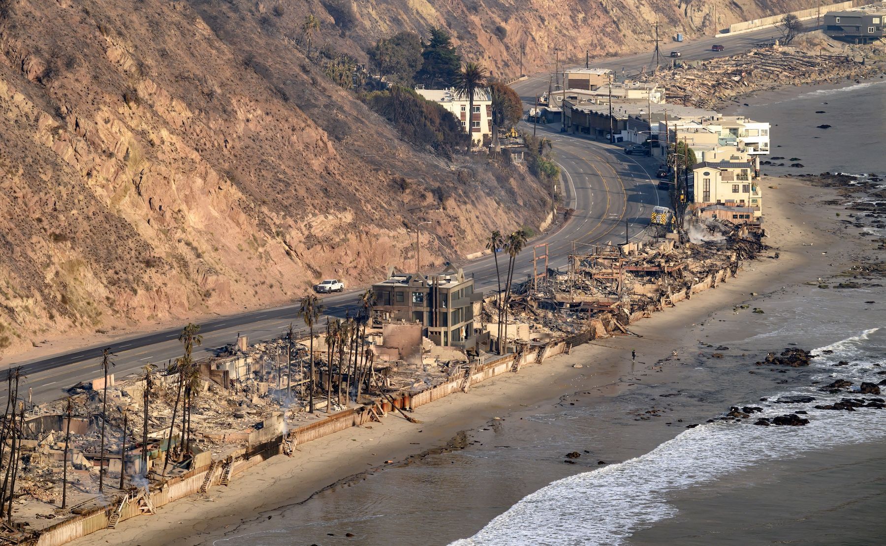 Malibu PCH fires