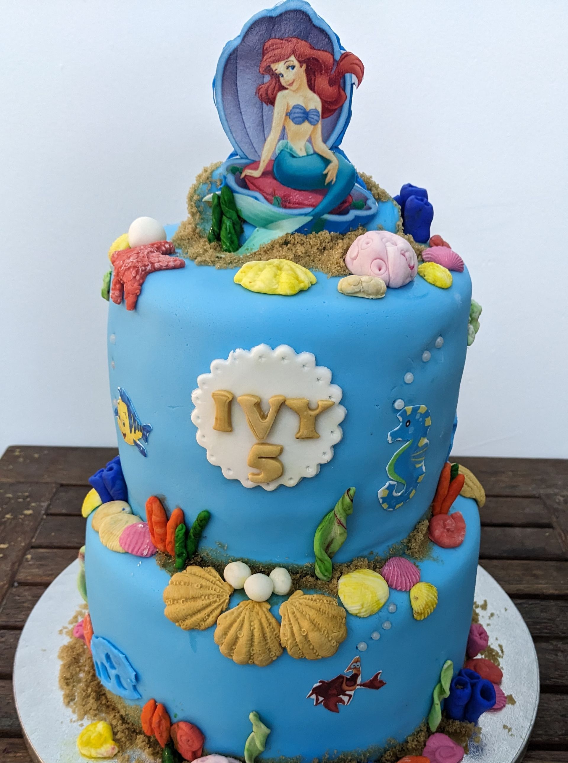 Willow Cakes Ashford happy customers on their wedding day
