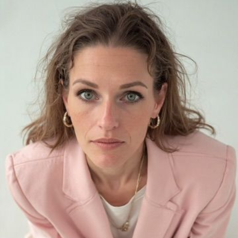 Holly - The Therapist's Wife