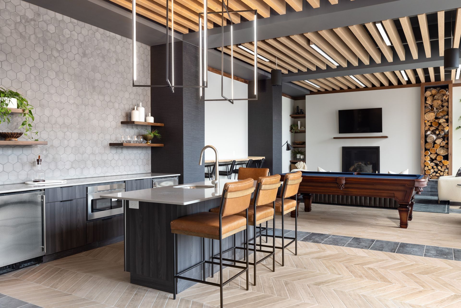 Condos Lobby & Clubroom