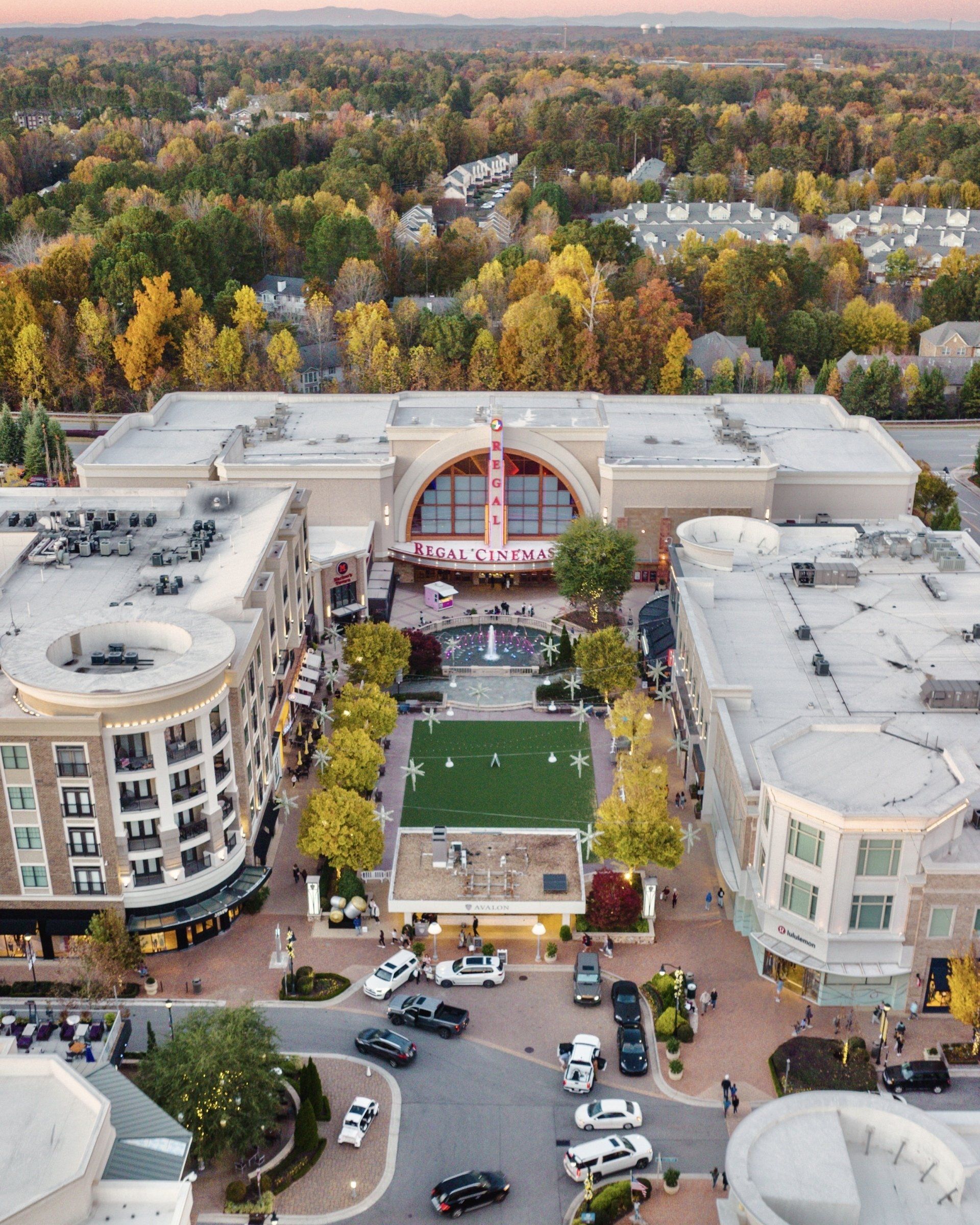 picture of avalon shopping center in alpharetta