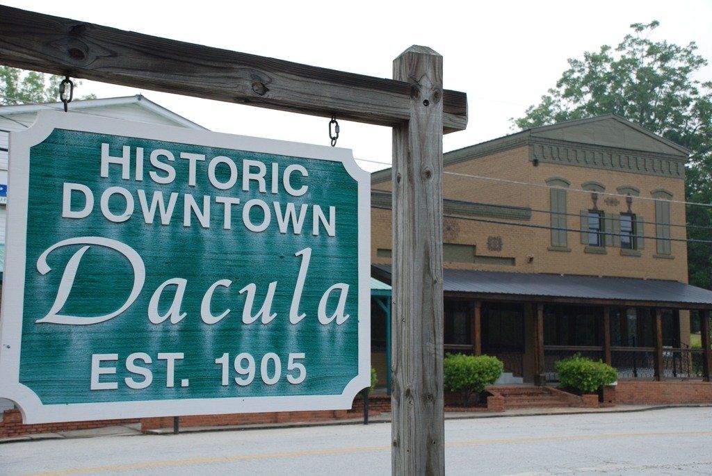 picture of historic dacula georgia sign