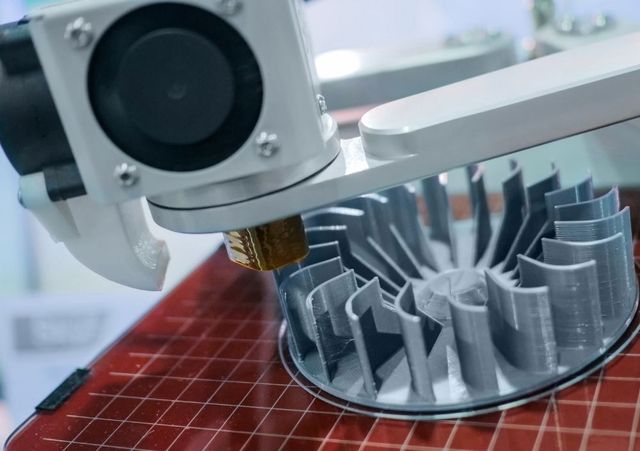 3D printer building a replacement machine part