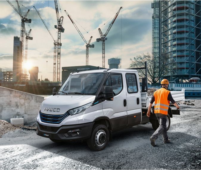 Iveco eDaily allestimento per edilizia - Emanuelli Service Rimini