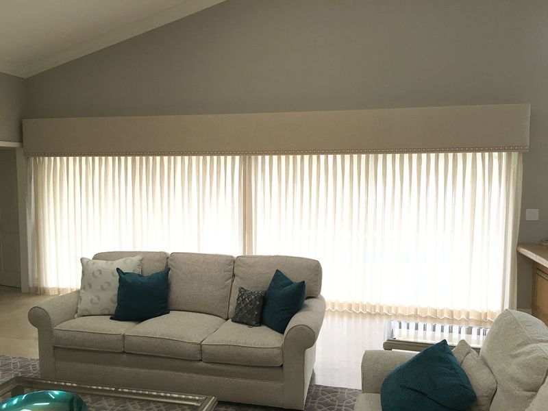 Living Room with Large Window and Curtain — Coral Springs, FL — Solun Window Fashions & Automation