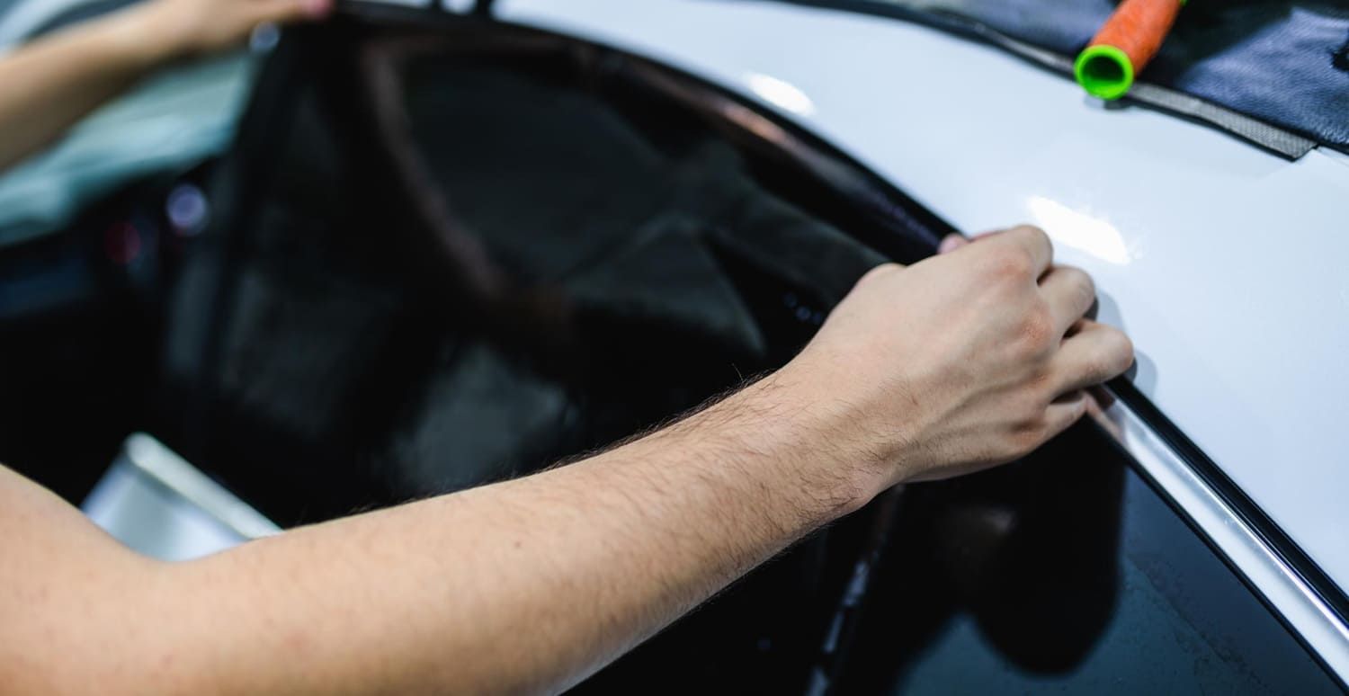 how long does car window tint last
