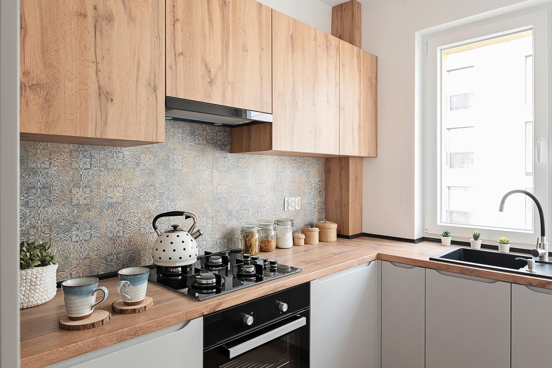 Home Kitchen With Wooden Cabinets
