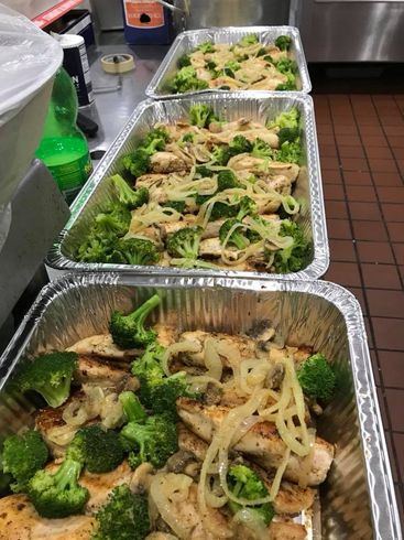 Chicken and broccoli served at Freeway Cafe Tulsa Catering