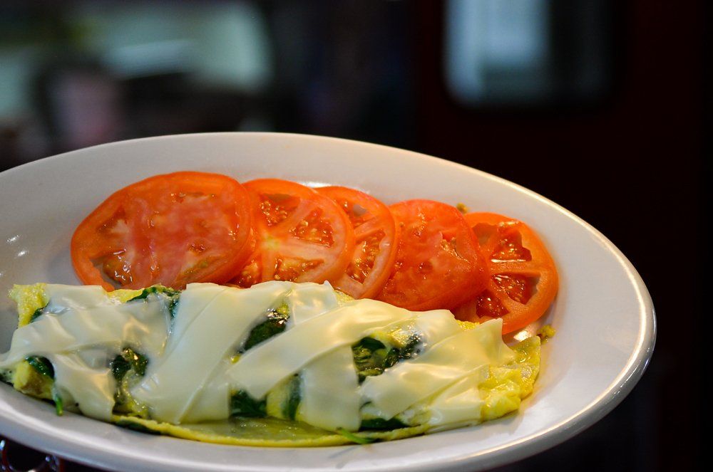 Omelette and tomatoes at Freeway Cafe Tulsa