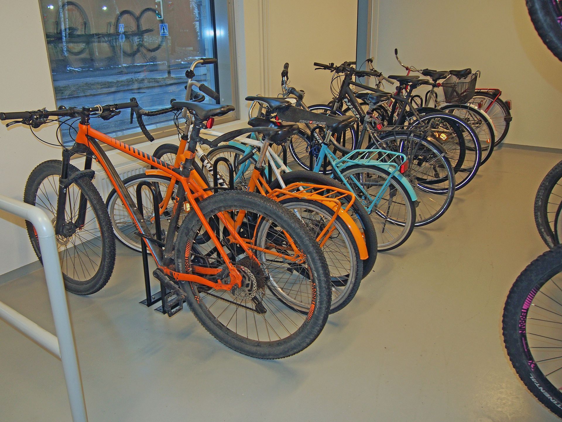 Urbanhub® kuusikko pyöräteline