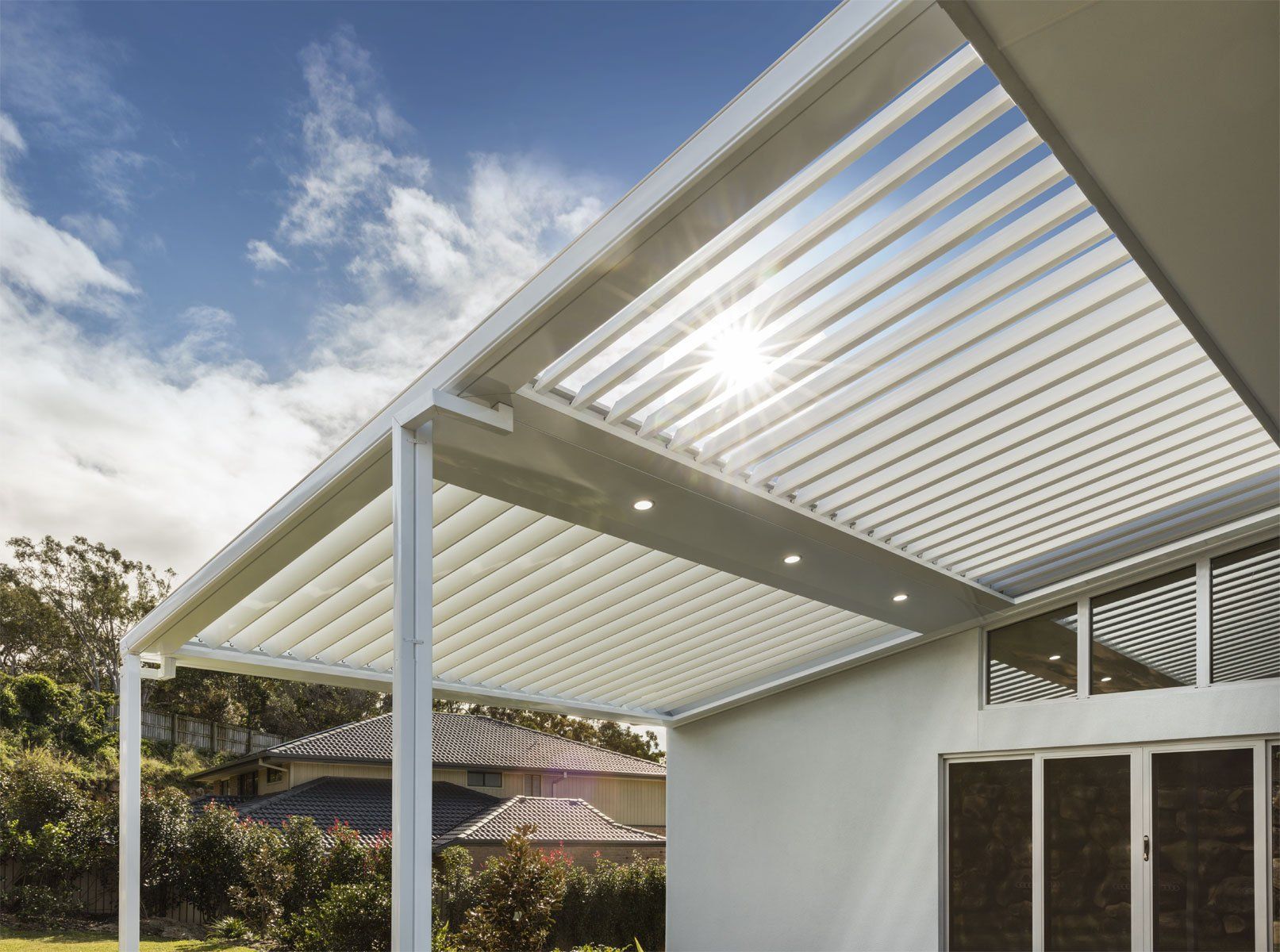 Outback® Sunroof Louvre Patio
