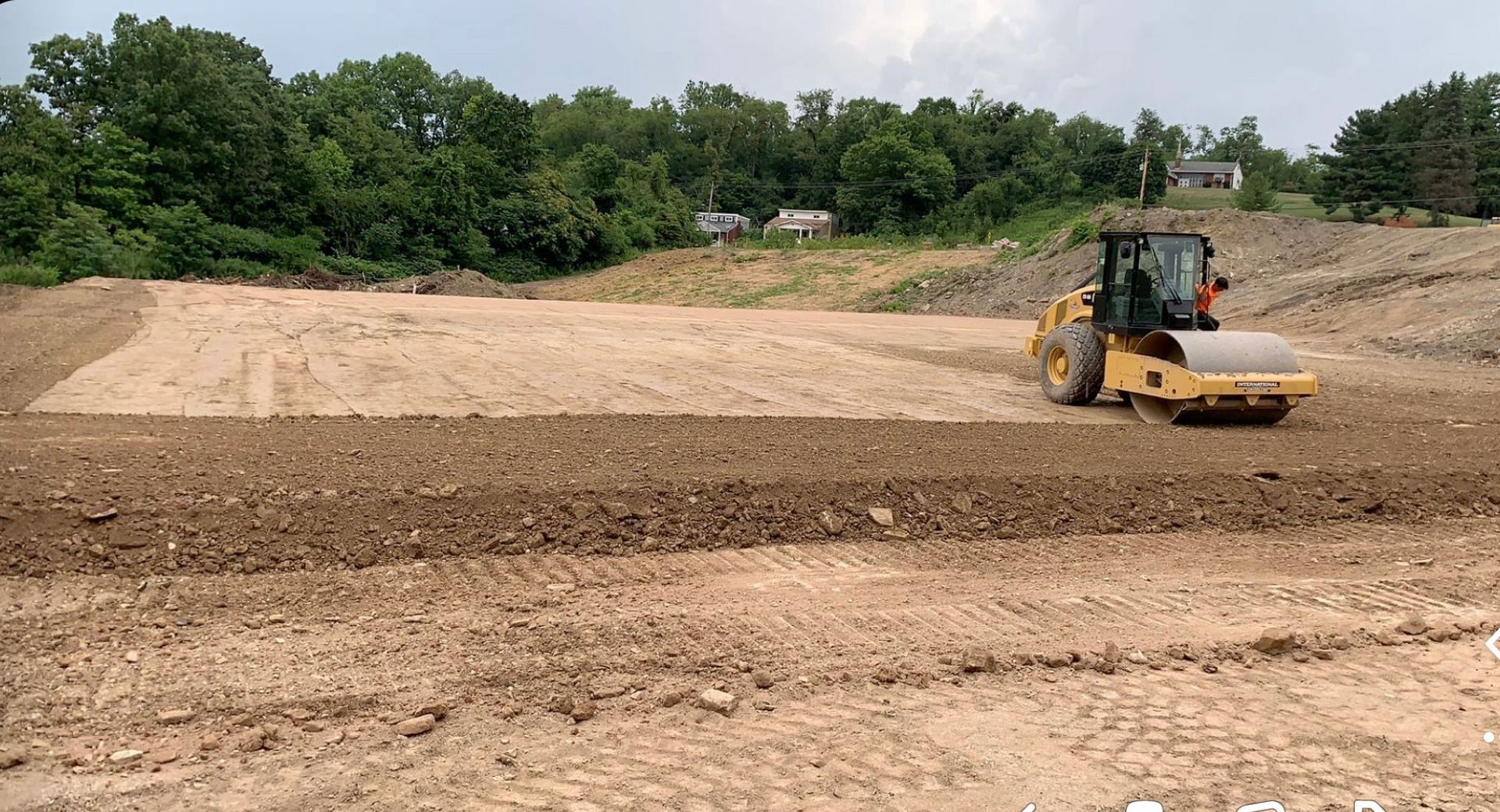 Land Excavating Youngstown, Ohio Precision Diggin’