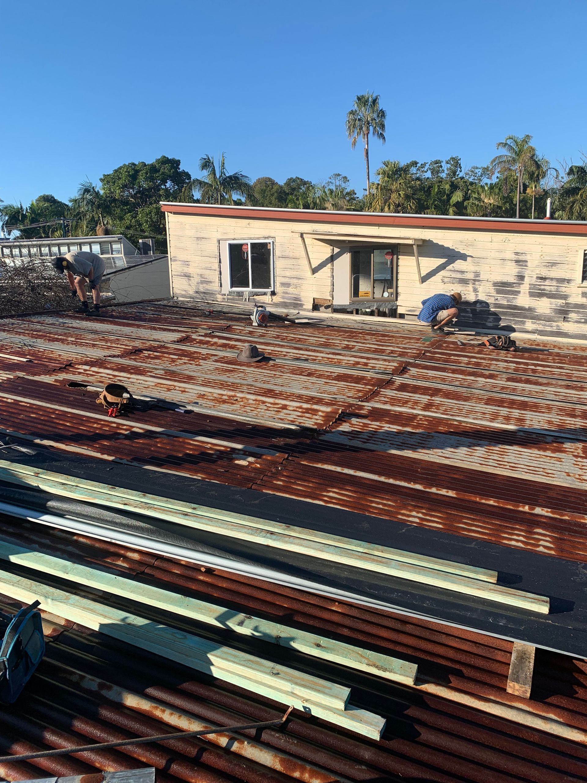 An older broken down roof which needs repairing — Blue Sky Roofing NSW In Murwillumbah, NSW