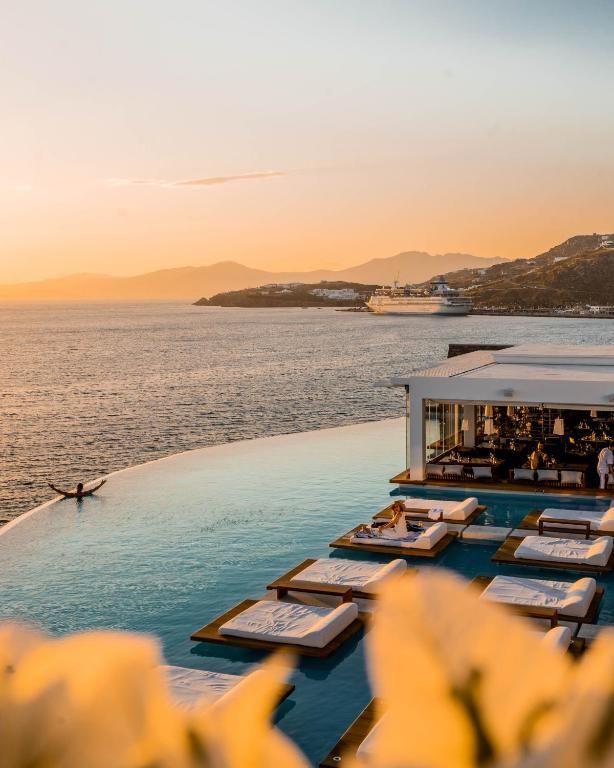 Cavo Tagoo Hotel