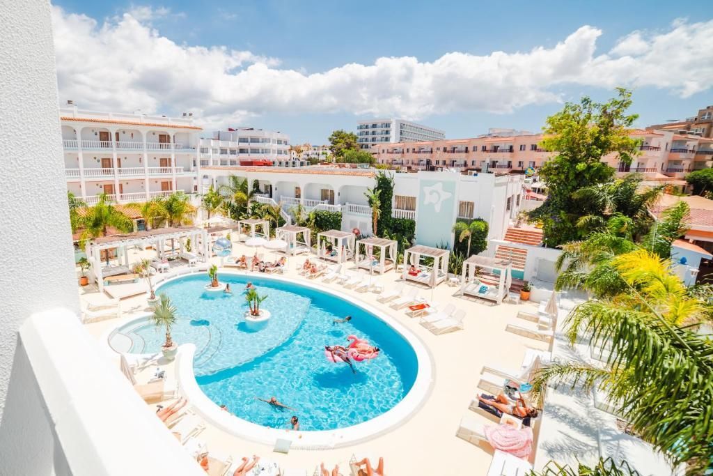 The Beach Star Ibiza Apar thotel - Adults Only