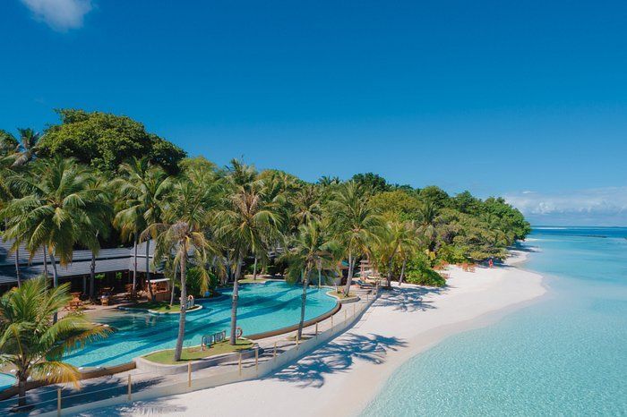 Royal Island Resort & Spa