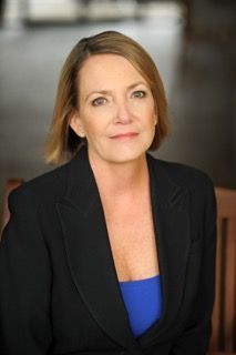 Megan Davidson Headshot