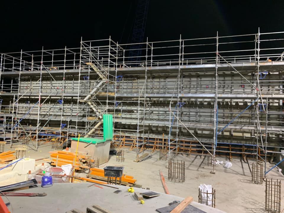 A Set of Scaffolding on Construction Site Perfectly Setup | Cobar, Nsw | Cynend Building & Construction A Set of Scaffolding on Construction Site Perfectly Setup | Cobar, Nsw | Cynend Building & Construction