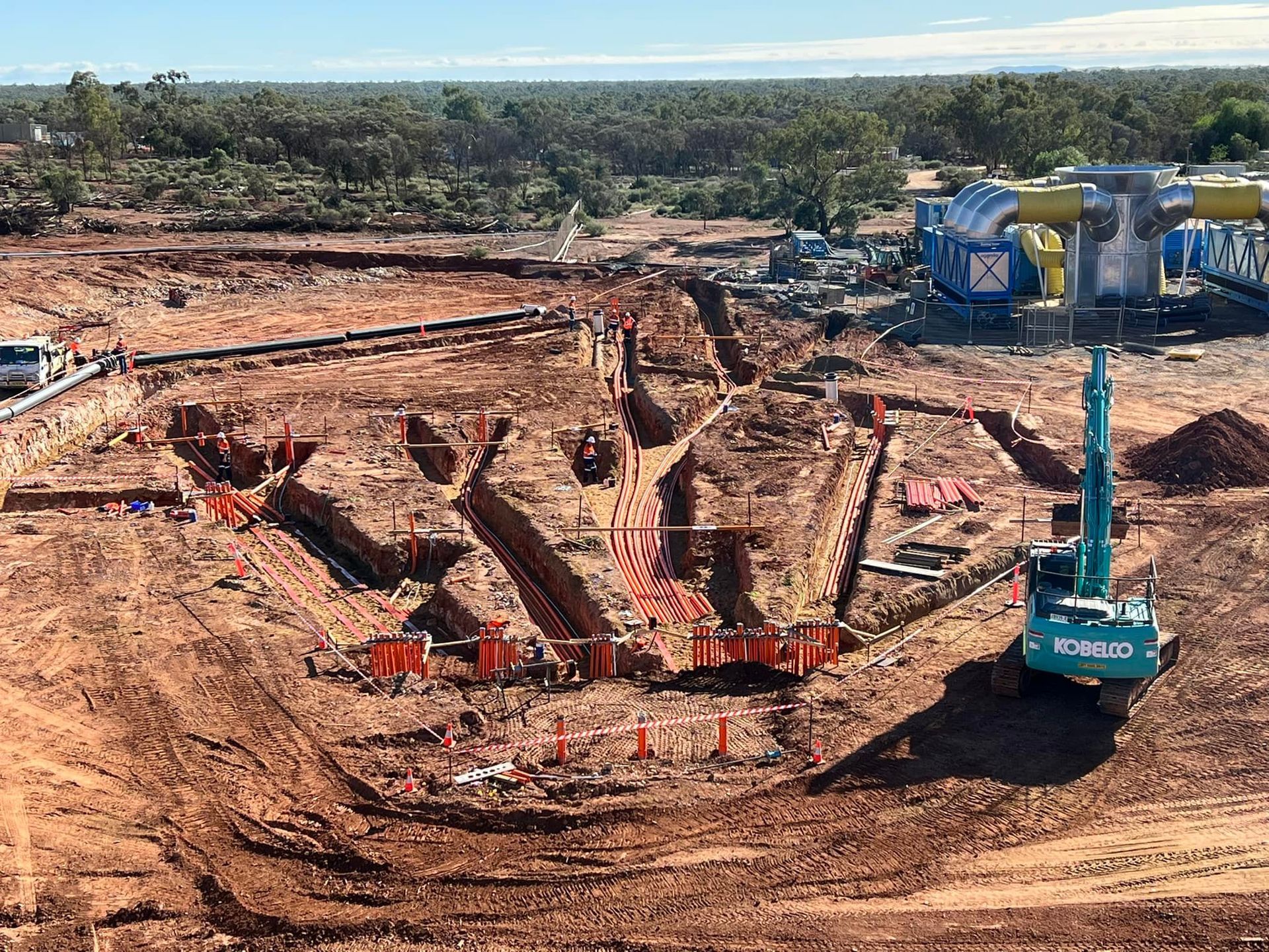 An Excavator Was Digging | Cobar, Nsw | Cynend Building & Construction An Excavator Was Digging | Cobar, Nsw | Cynend Building & Construction