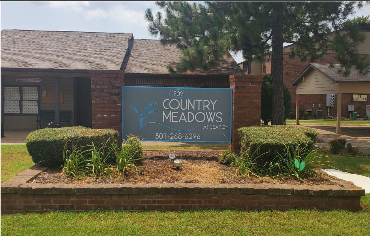 CM - entrance sign