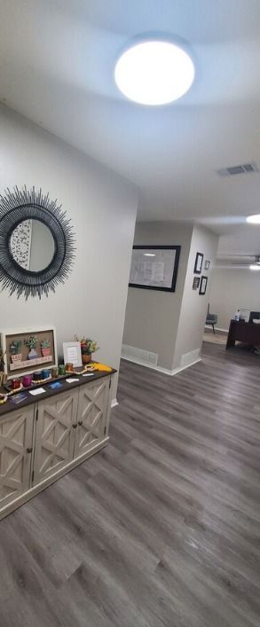 CM - community room console
