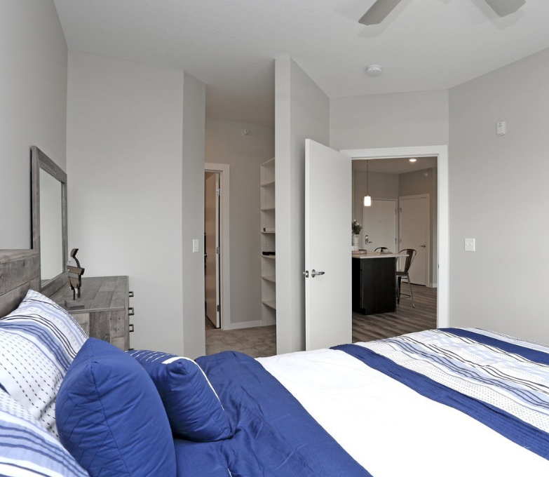 320 North bedroom