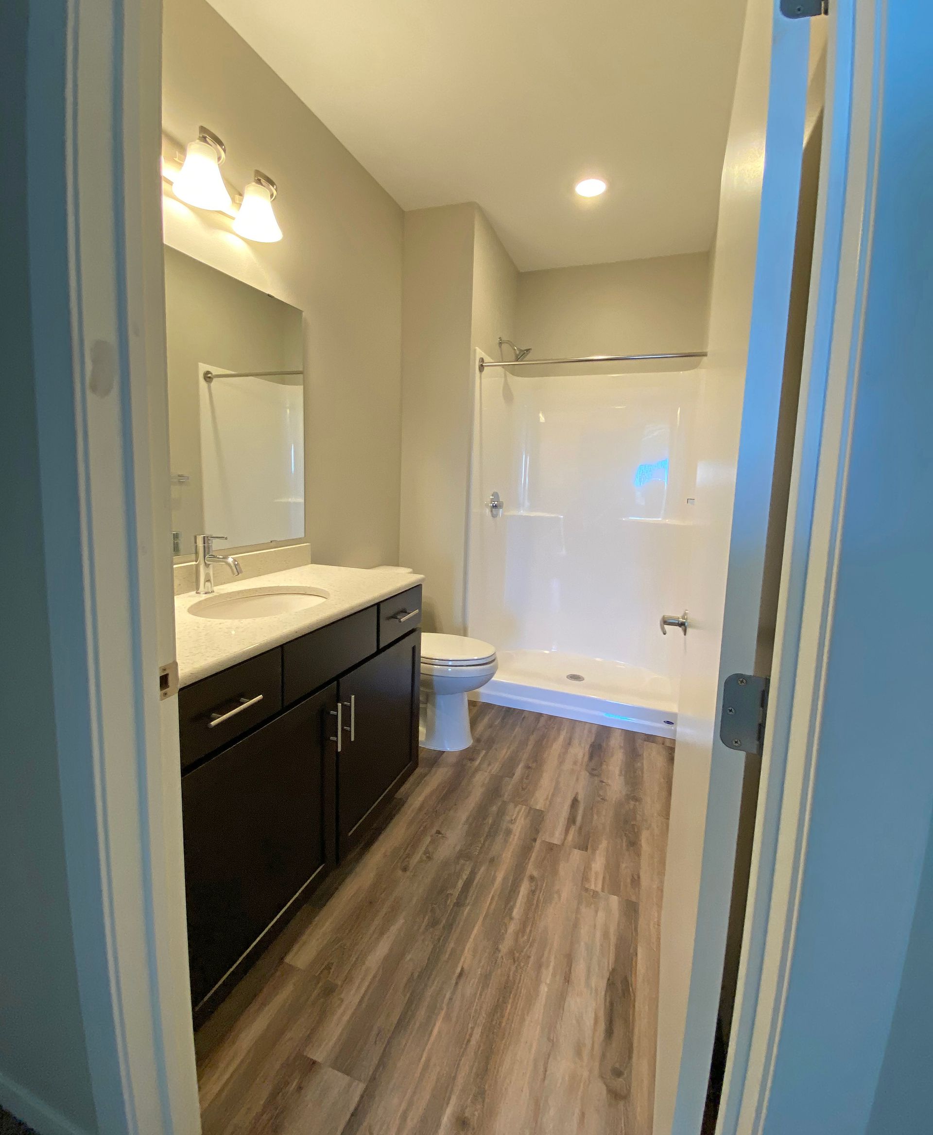 320 North bathroom